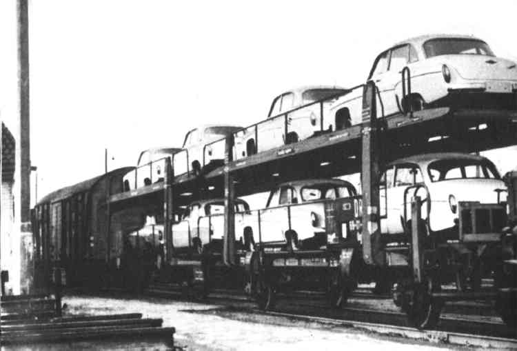 Wartburgs auf dem Weg zum Kunden